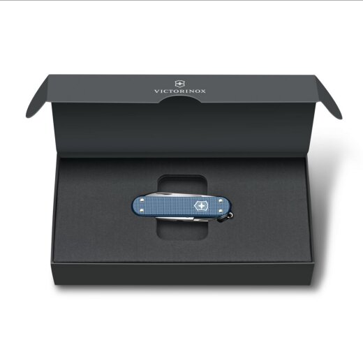 Victorinox Classic SD Alox Limited Edition 2026 mit Alox-Schalen in Glacial Blue